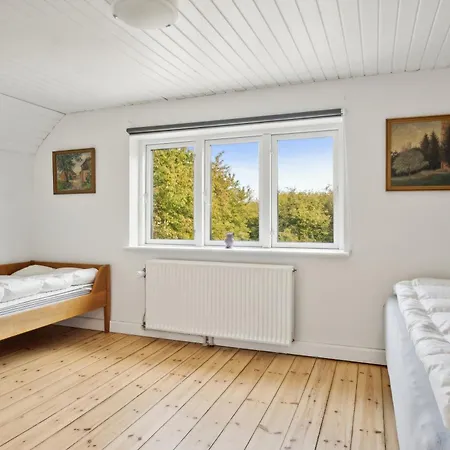 Alojamento de Turismo Rural Renovated In Rural Idyll Close To The *